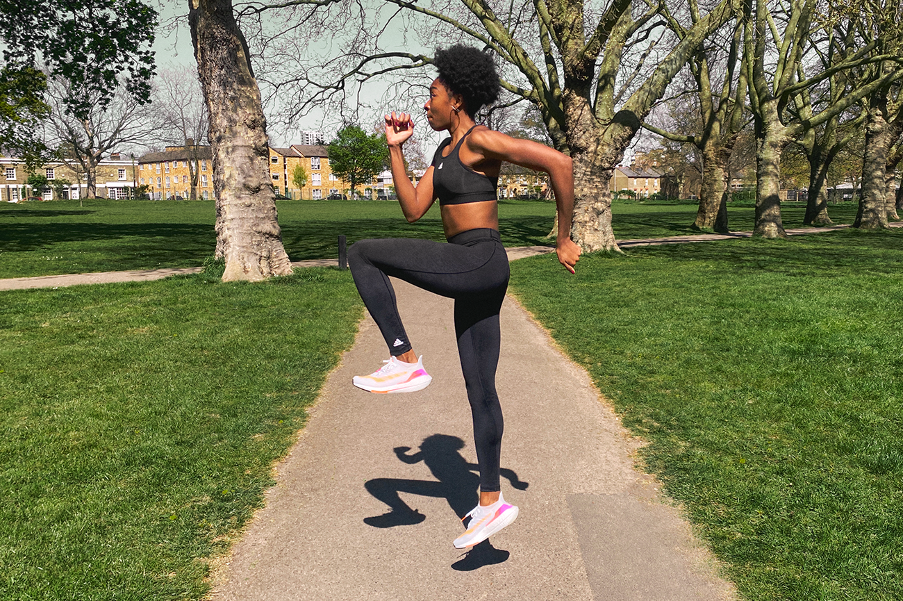 editorial-article-bras_tights-body_image-2 editorial-article-bras_tights-body_image-2