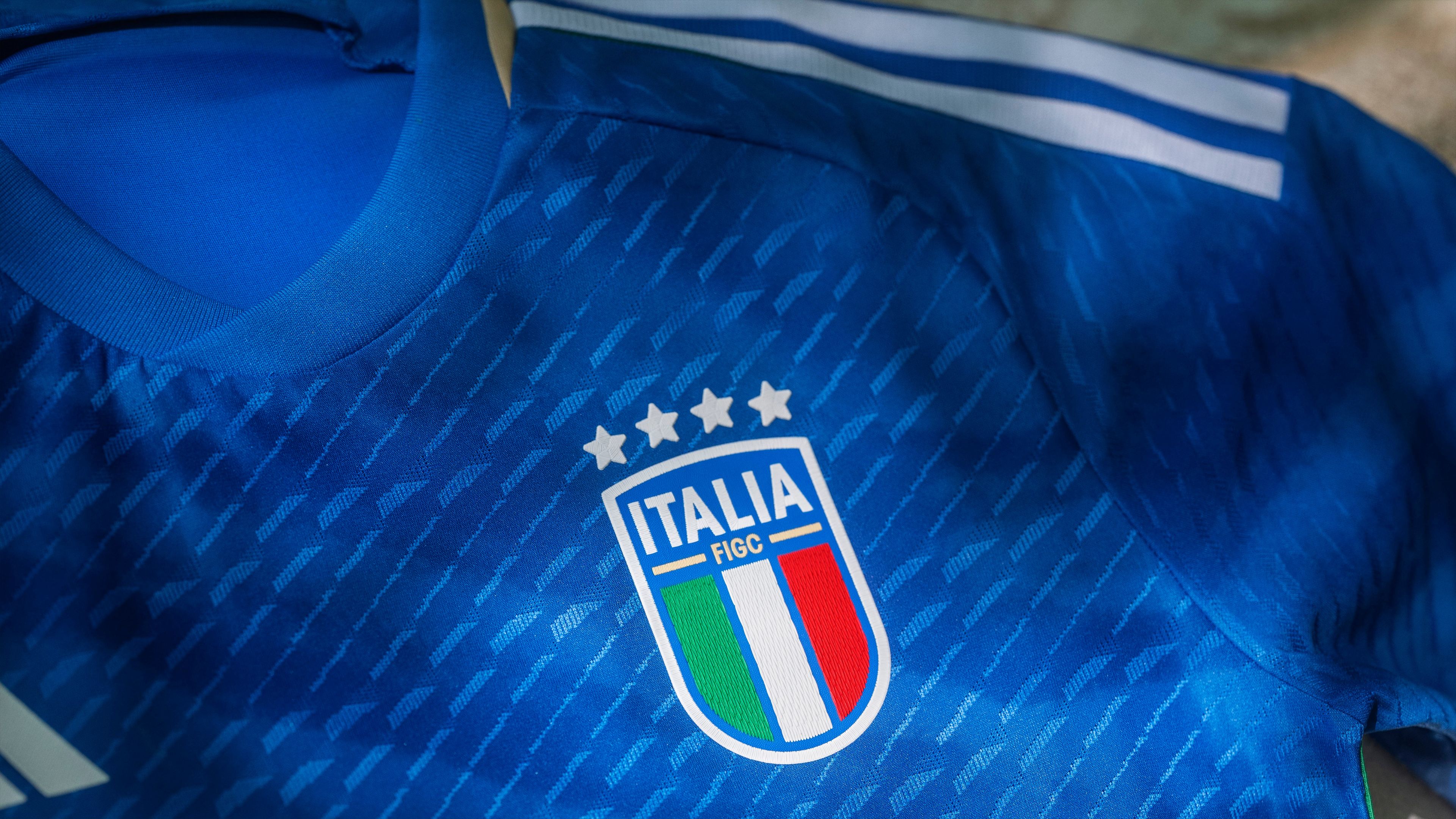 adidas-italien-fussball-heimtrikot