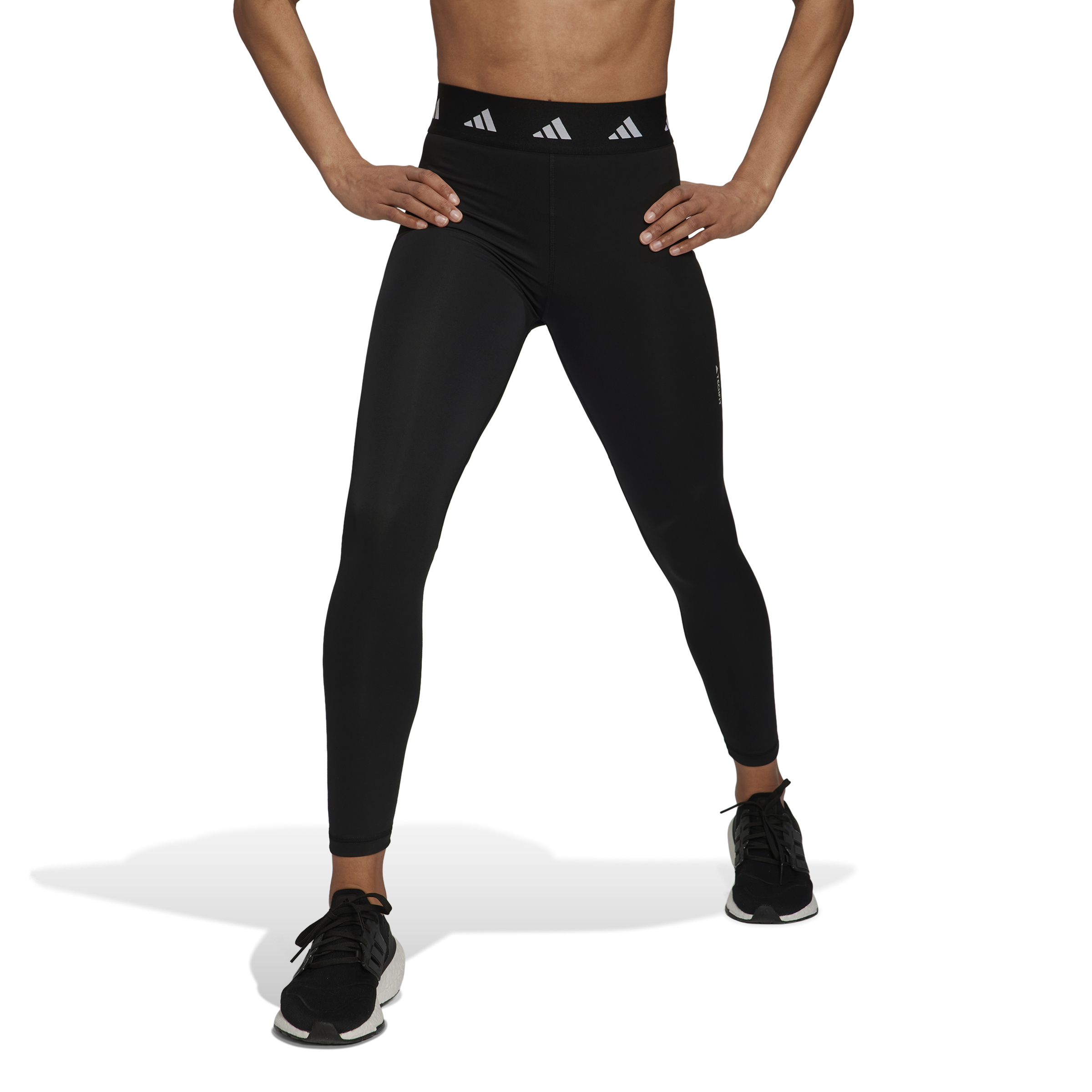 pac-fw23-women-legging-blog-techfit-period-proof-image