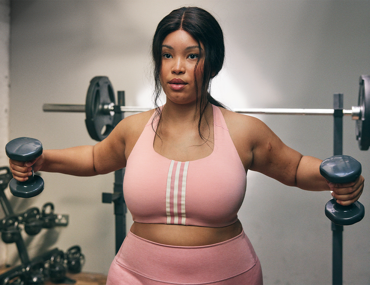 Medium-Support-Sports-Bras-Body-Image-03 Medium-Support-Sports-Bras-Body-Image-03
