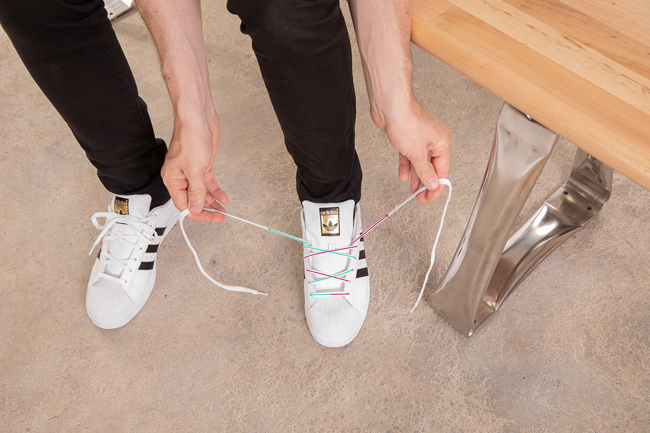 how-to-bow-tie-lace-sneakers-step3