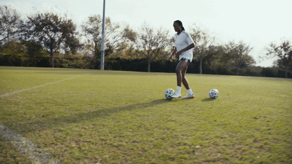 How-to-Shoot-a-Soccer-Ball-Body-Image-3 How-to-Shoot-a-Soccer-Ball-Body-Image-3