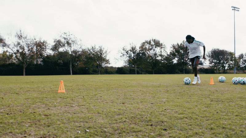 How-to-Shoot-a-Soccer-Ball-Body-Image-6 How-to-Shoot-a-Soccer-Ball-Body-Image-6