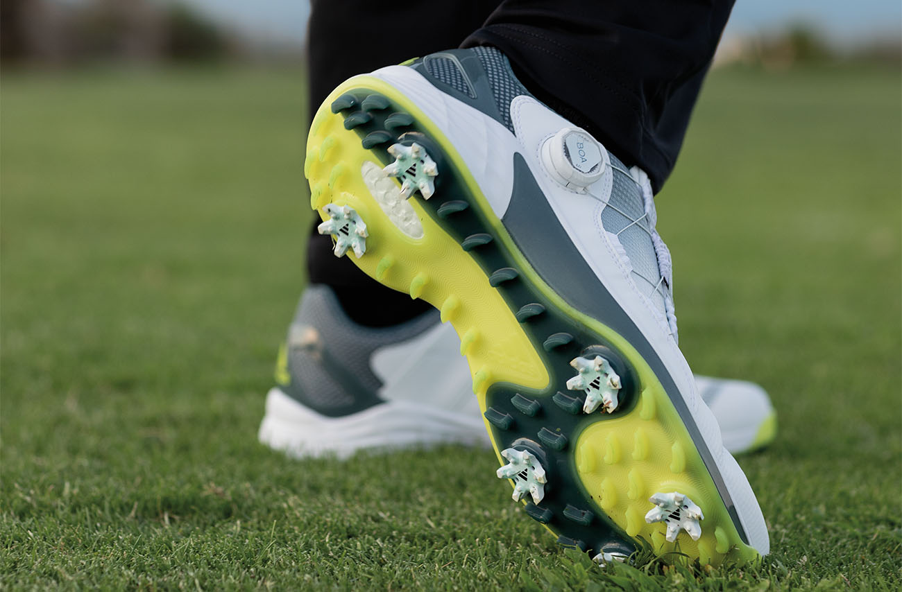 Choisir ses chaussures de golf avec ou sans crampons