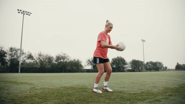 How-to-Juggle-a-Soccer-Ball-Body-Image-1 How-to-Juggle-a-Soccer-Ball-Body-Image-1