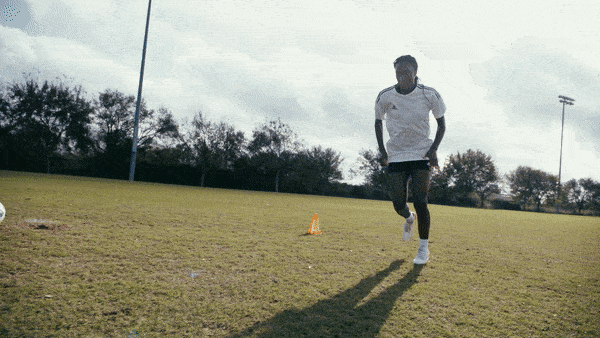 How-to-Shoot-a-Soccer-Ball-Body-Image-2 How-to-Shoot-a-Soccer-Ball-Body-Image-2