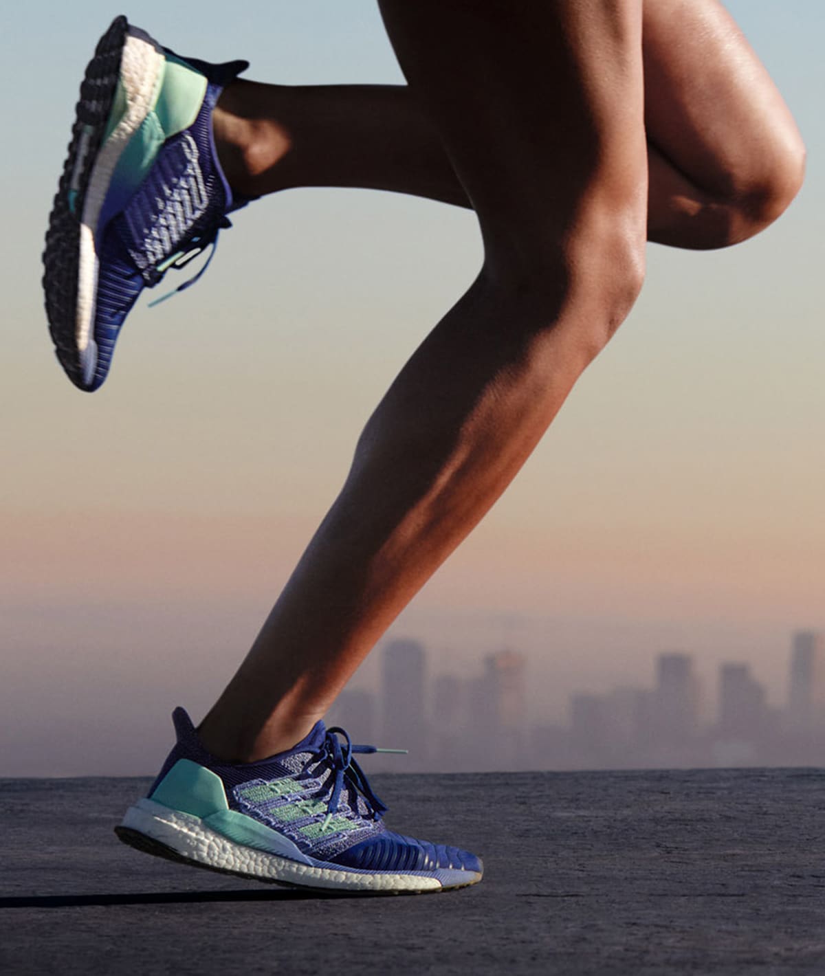 HOW TO CLEAN RUNNING SHOES