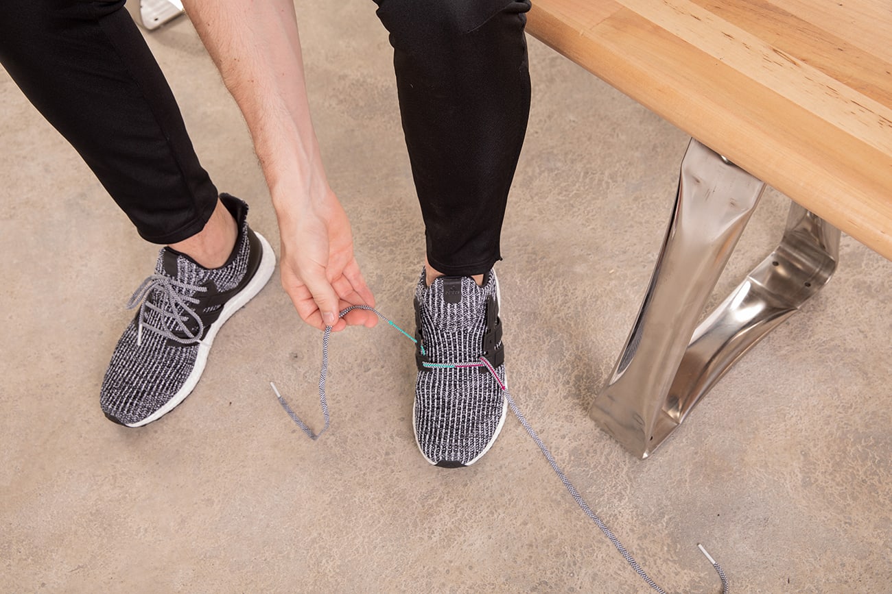 buộc dây giày ultra boost