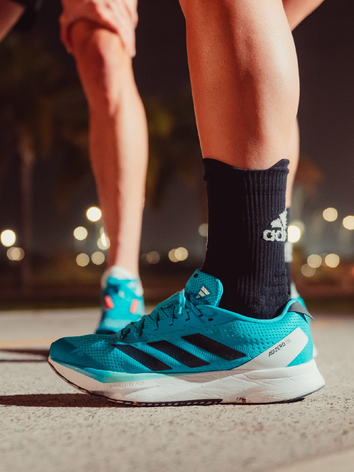 Estas son las 12 mejores zapatillas para correr de adidas  Zapatillas para  correr, Zapatos hombre deportivos, Adidas