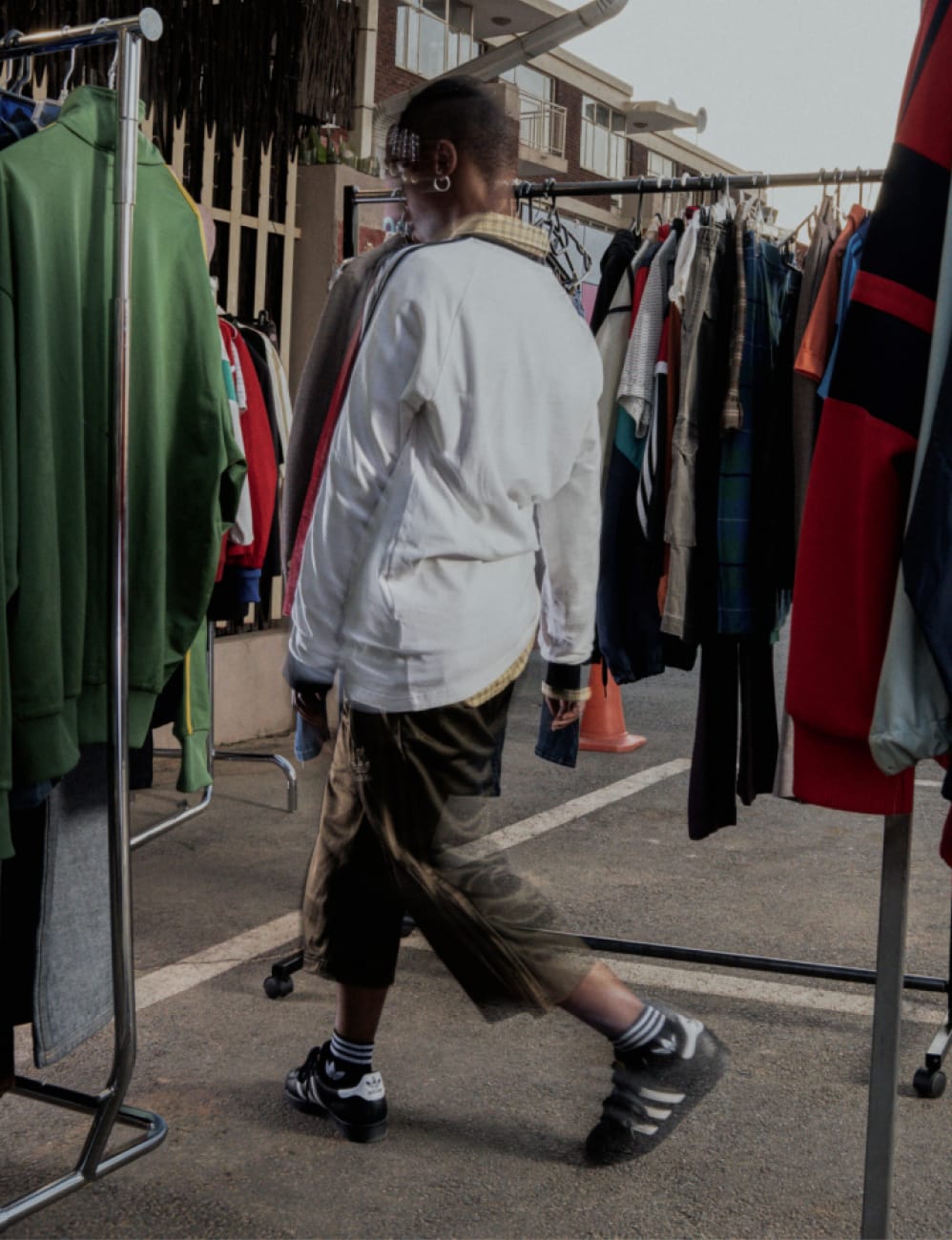 blog-page-fw23-originals-brand-campaign-co-mx-superstar-IMG-8
