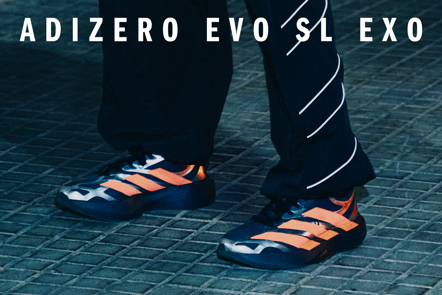 正規 値段 正規取扱店 adidas (アディダス) GX7077 FORUM LOW