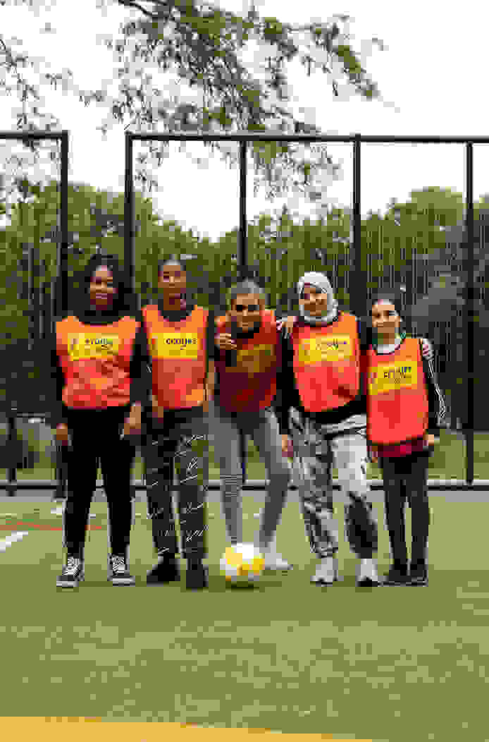 Young athletes participating in a Johan Cruyff Foundation project