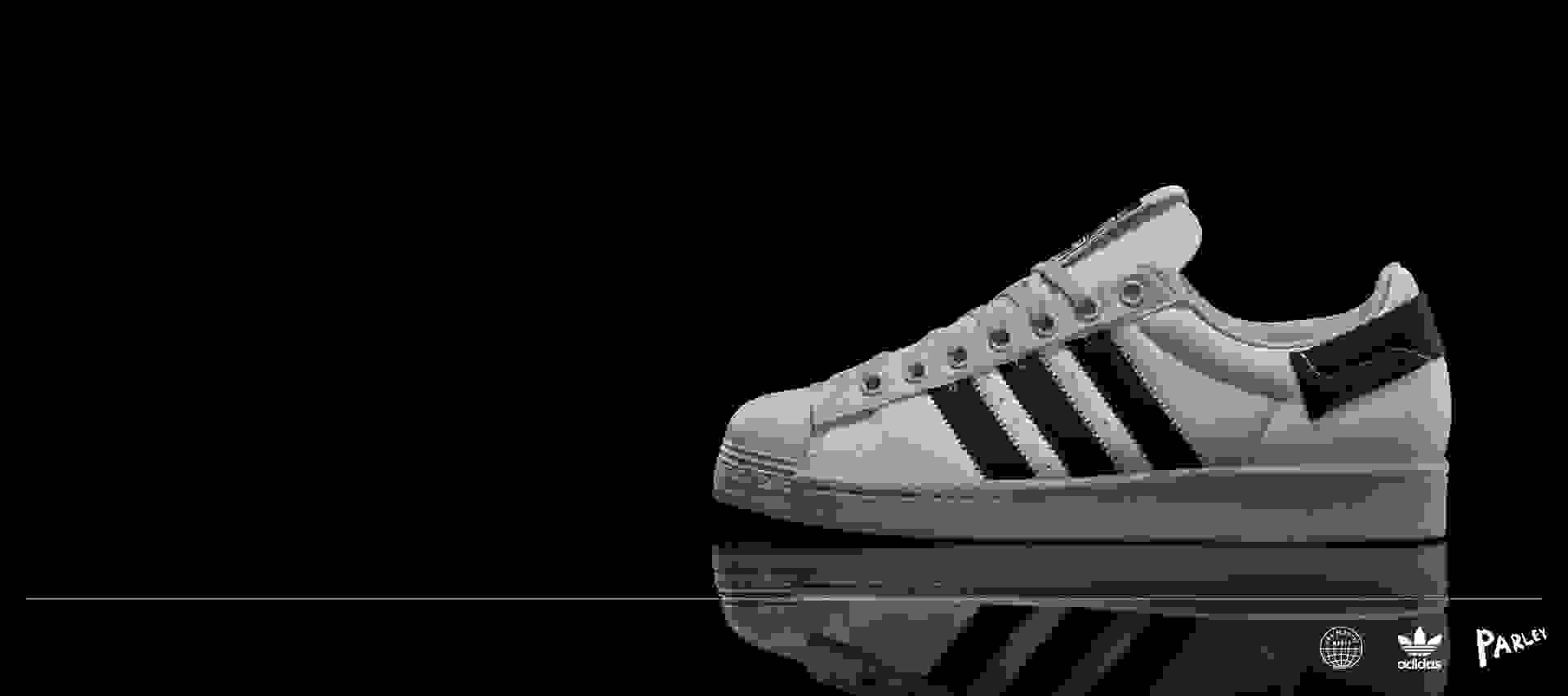 Side view of the Superstar on a black background