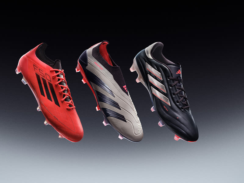 Football shoes nike and adidas discount