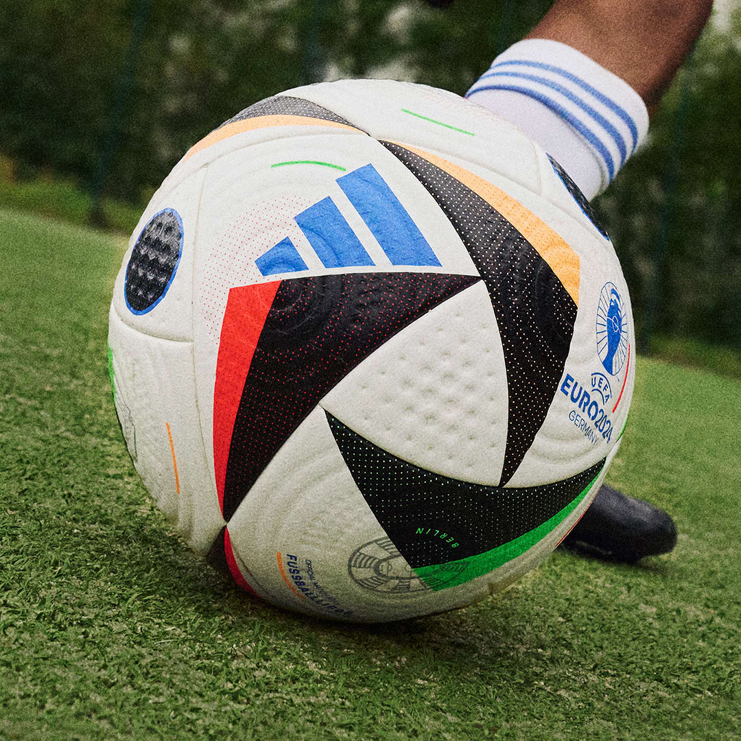 Fußball Fußballliebe Pro Ball Weiß