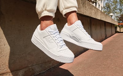 women's low top adidas