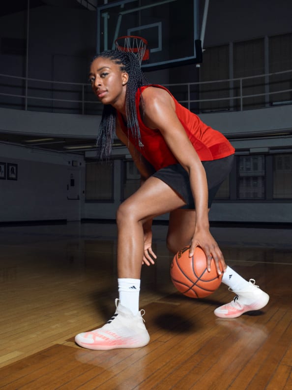Xie Zhenye wears the adidas Ultraboost 21 shoe