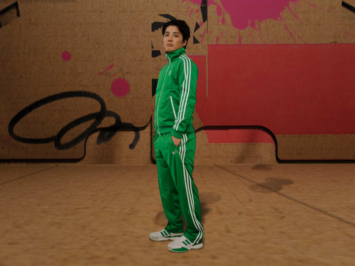 Man standing inside Nigo's 3D shoebox virtual world