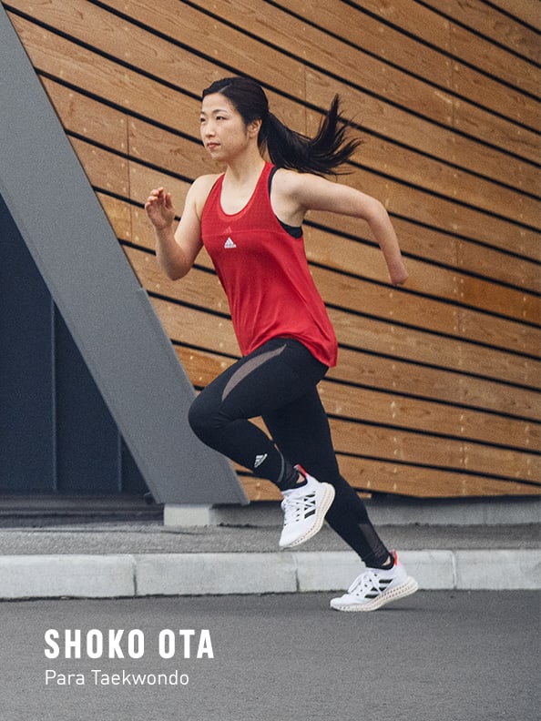 Woman running forward with the new adidas 4DFWD running shoe.