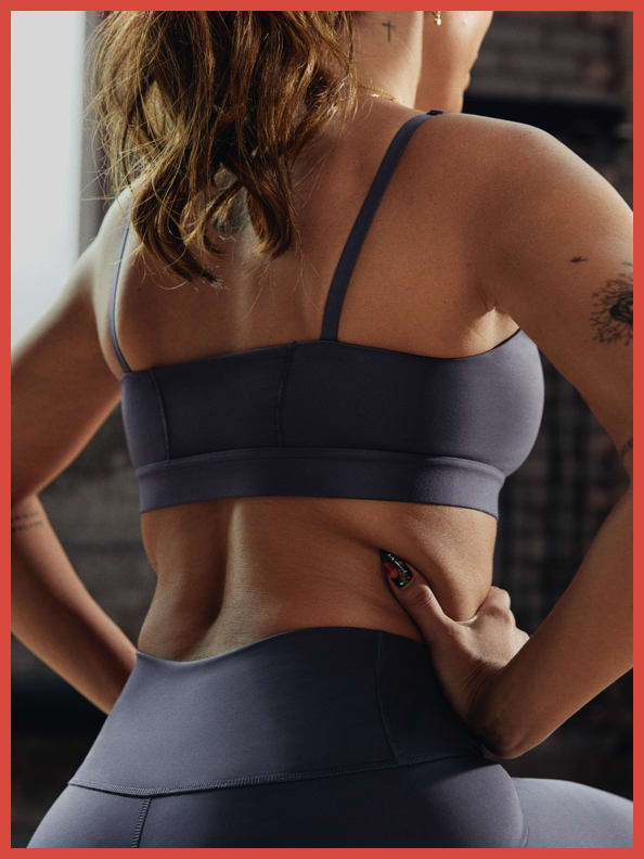 ANITTA WEARS TRAIN LIGHT SUPPORT. When she's under the spotlight, Anitta feels secure and confident in her light support Train bra.