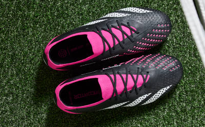 Viva Compatible con alcanzar Botas de fútbol adidas Predator | Comprar botas de taco en adidas