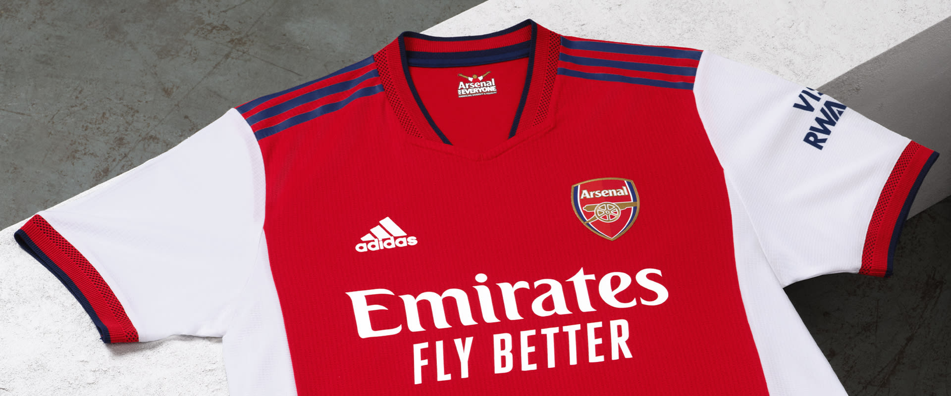 A visual of the Arsenal Home Jersey