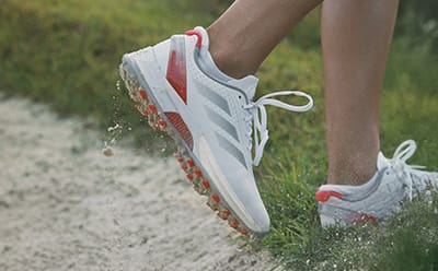 spikeless golf shoe