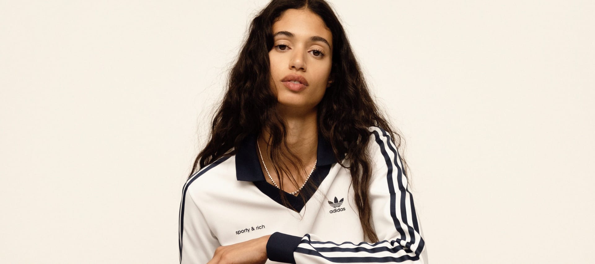 adidas SPORTY&RICHキム・チェウォンXS LE SSERAFIM