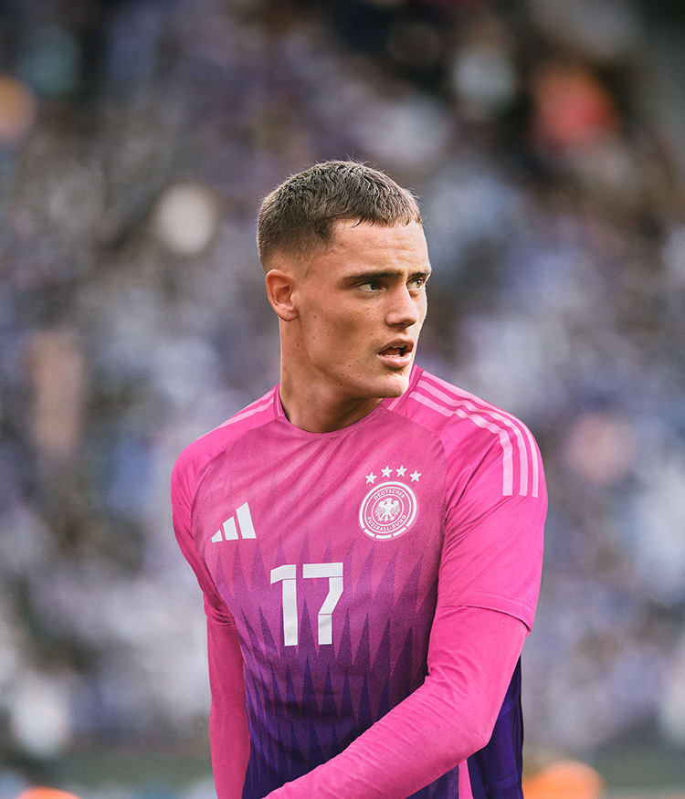 Adidas pink soccer jersey discount