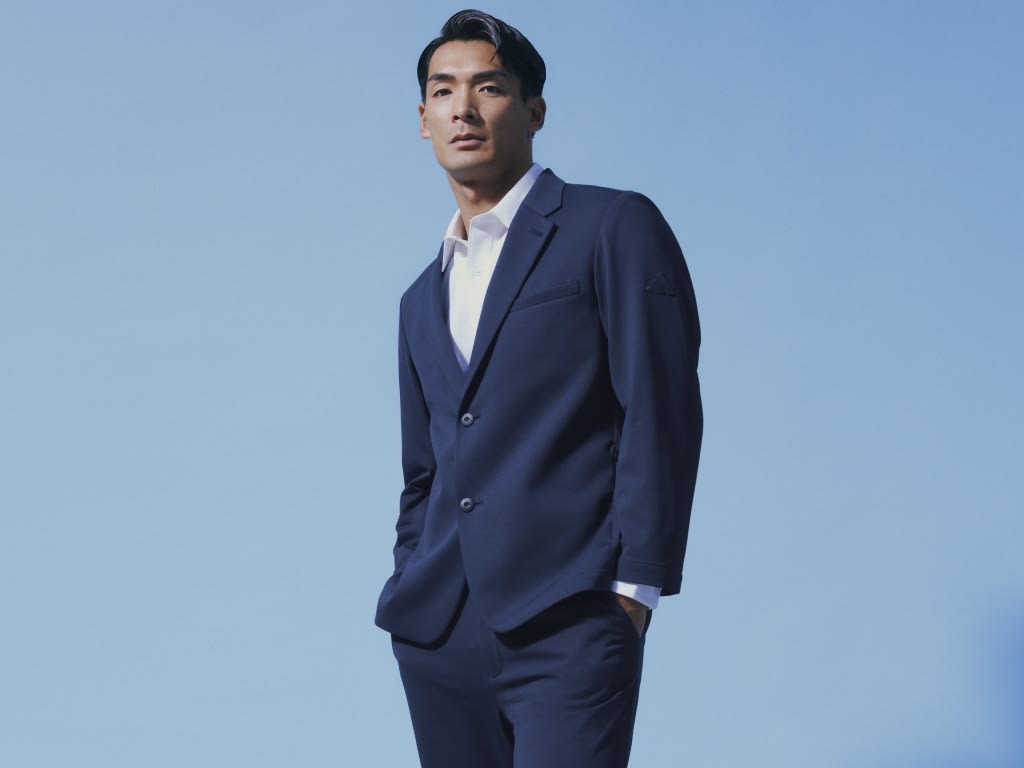 新品 Lsize アディダス テーラードジャケット adidas 黒 人気