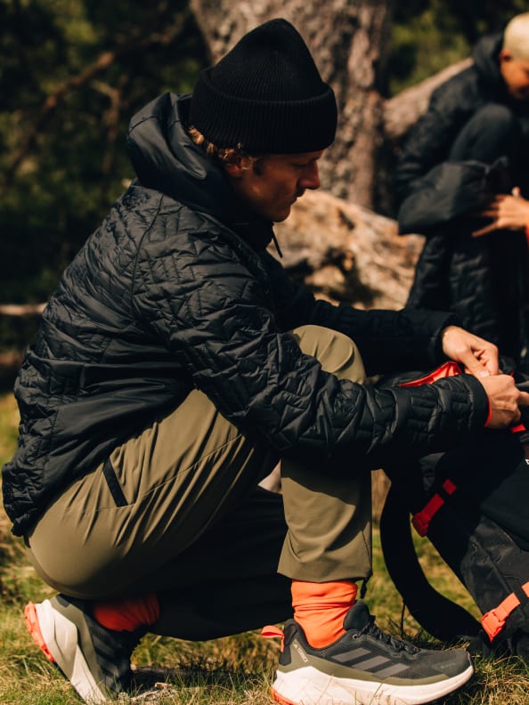 kr-terrex_wardrobe_winter-outdoor-fw24-launch-plp-image collection_hiking-asset1
