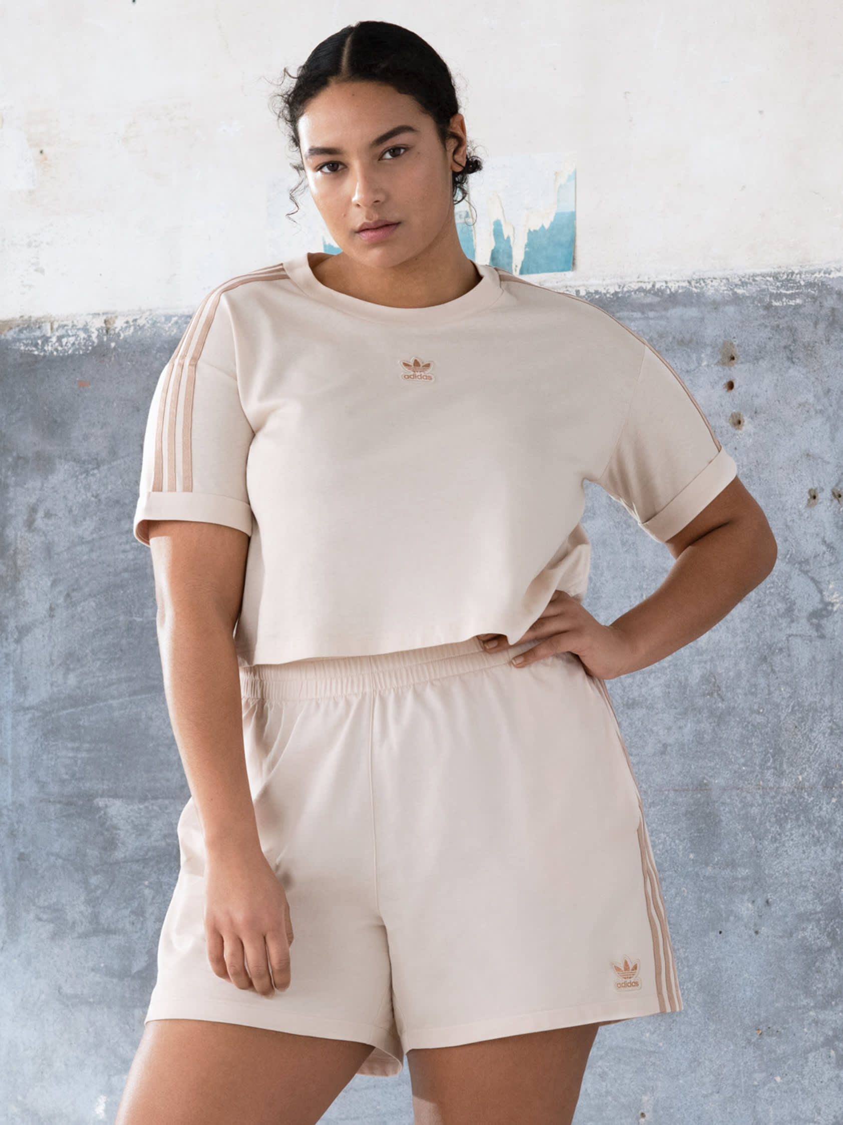 Kläder för dam i plus size | adidas SE Plus Size tröjor & koftor | Dam | H&M SE