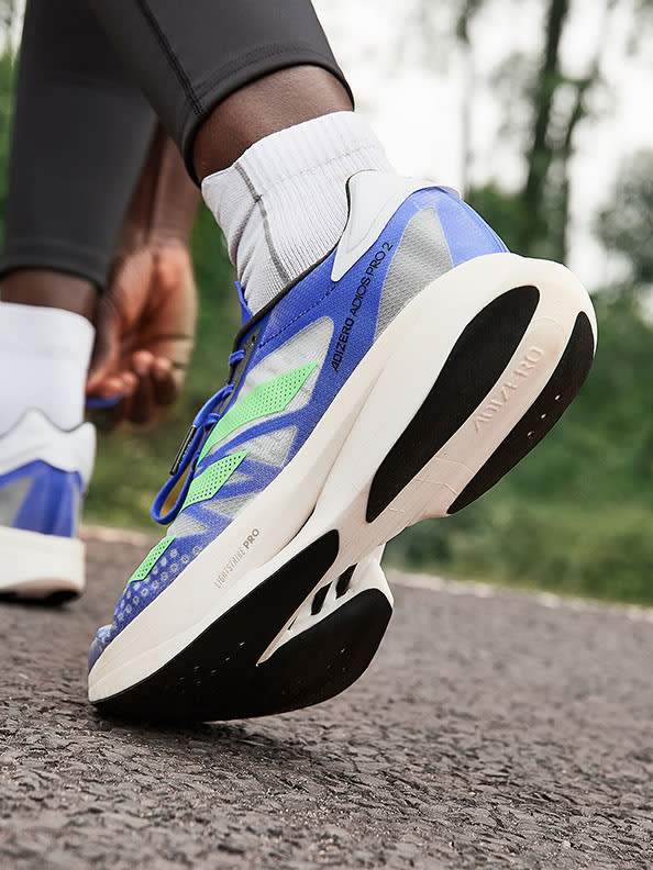 Focus on shoe
