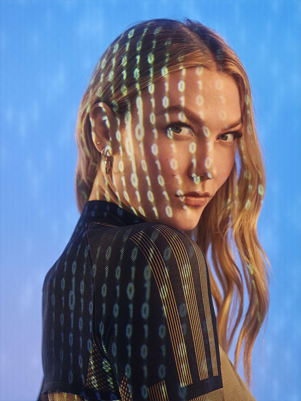 Karlie Kloss in new campaign.