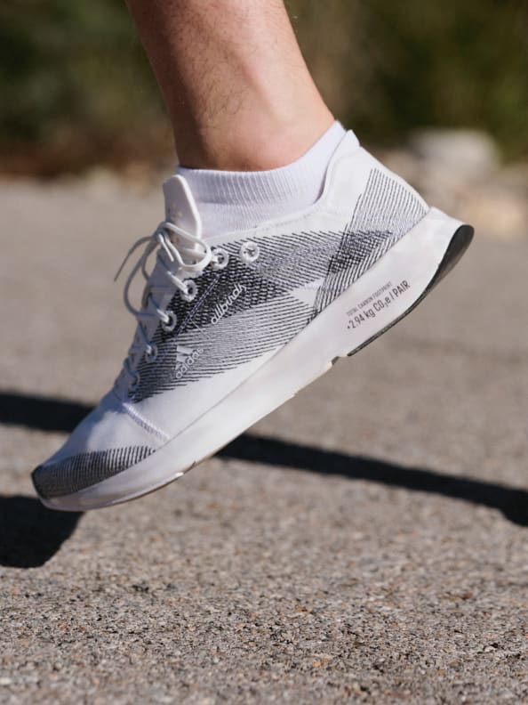 ADIZERO X ALLBIRDS 2.94 CO2e Tested by runners. For performance and planet.