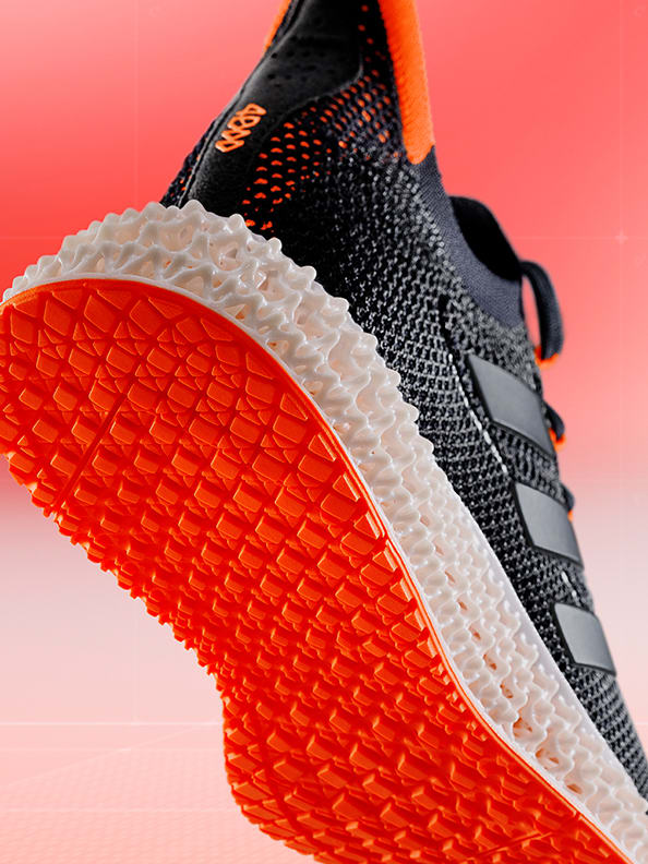 4DFWD running shoe stepping forward, showing underview of the shoe's outsole.