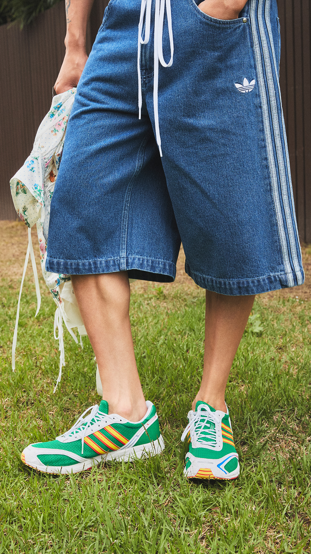 kr-fw25-lookbook-style_card-look1-03-asset