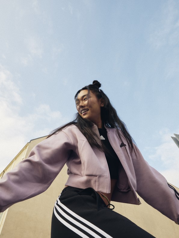 kr-windbreaker-ss24-launch-plp-image_collection-01-asset