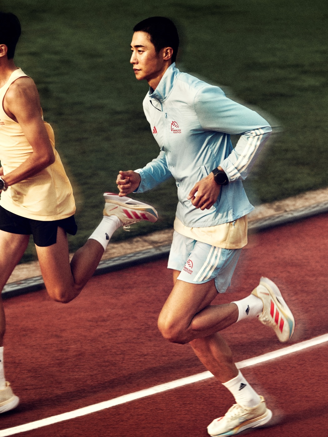 kr-seoulmarathon_pre-expo-running-fw24-launch-plp-imagecollection-01-asset
