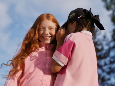 東京ディズニーリゾート　アディダス シンデレラ城やアクアスフィアをクールにデザイン！東京ディズニー