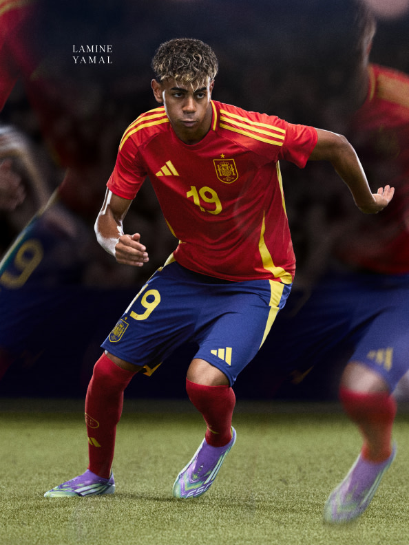 kr-f50-football-fw25-launch-plp-image collection-asset-04