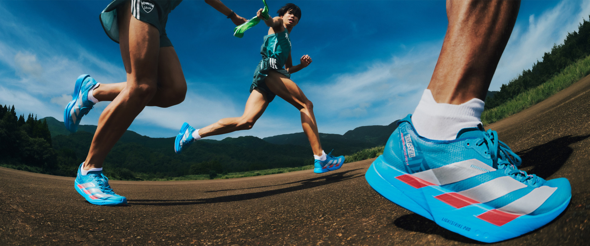 ランニング｜アディゼロ【アディダス公式】