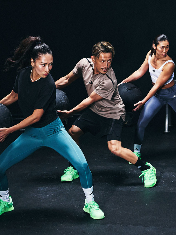 特価！ adidas Tシャツ ワークアウトブラ レズミルズ アディダス Les Mills グラフィック 半袖Tシャツ - ブラック