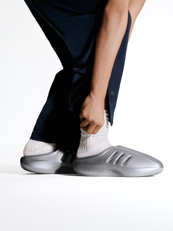 Chaussure de basket adidas sales