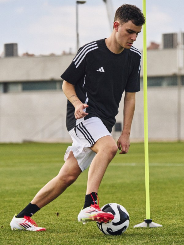 Football & Soccer Cleats & Clothing | adidas Vietnam