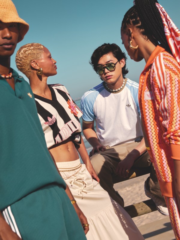 アディダス｜adidas 公式オンラインショップ 日本