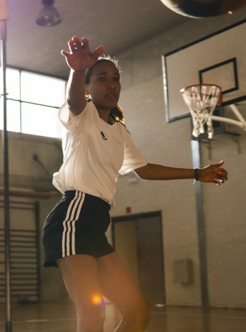 adidas-breaking-barriers-jea-action-pose-basketball-court