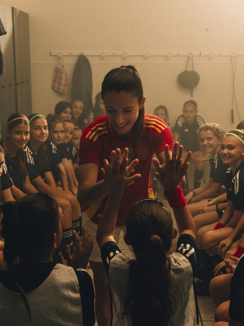 kr-ygt_footbal-brand_campaign-ss25-sustain-clp-card-01-asset