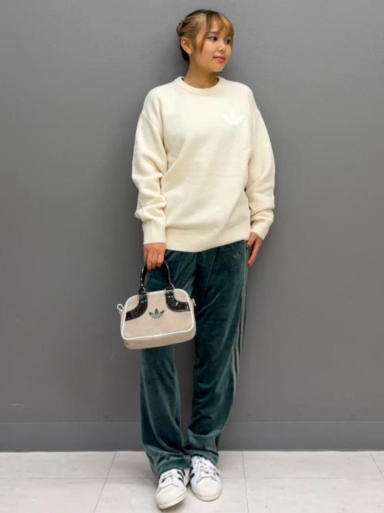 新品 アディダス セットアップ ミントグリーン 巻きスカート 長袖ニット ⛳️ 新品 アディダス セットアップ ミントグリーン 巻きスカート