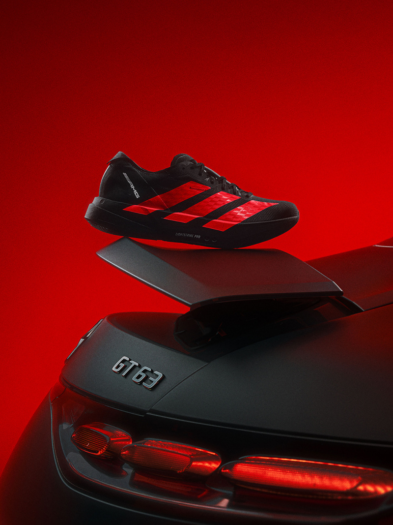☆adidas正規品をクリスマスプレゼントに☆ 国内12月18日発売予定】マイセン × アディダス オリジナルス ZX
